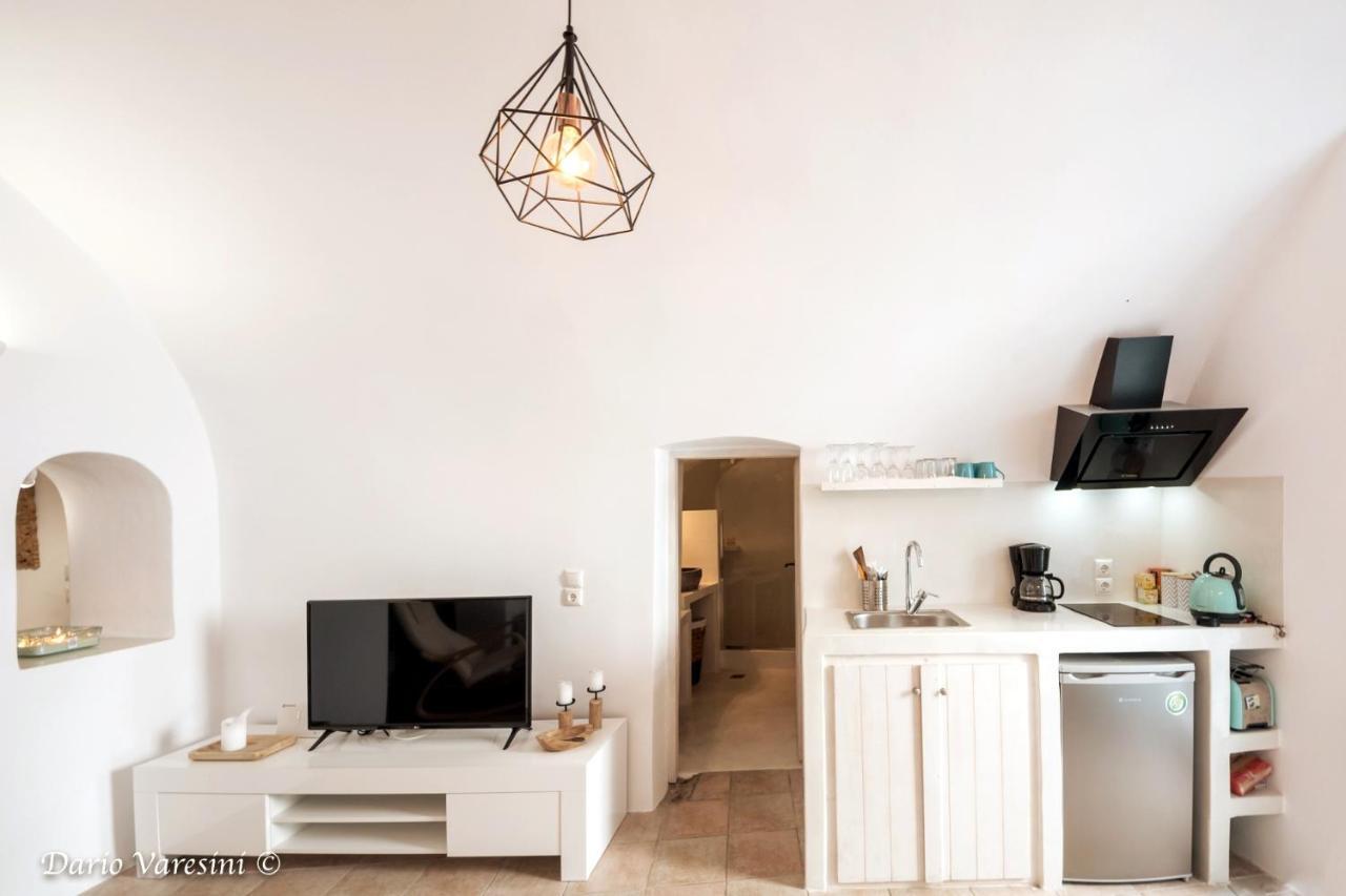 Pýrgos Santorinian Lava Houseヴィラ エクステリア 写真