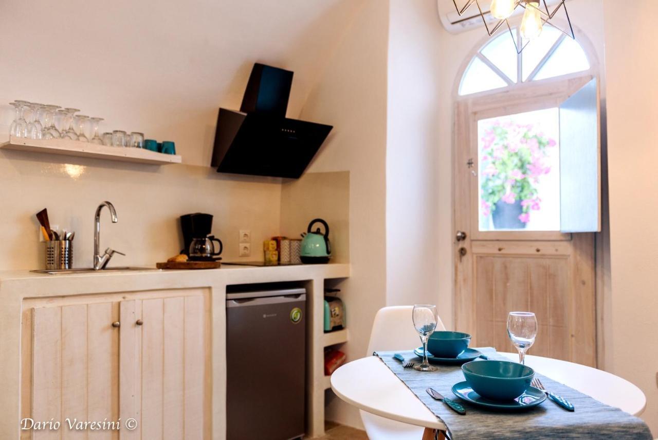 Pýrgos Santorinian Lava Houseヴィラ エクステリア 写真